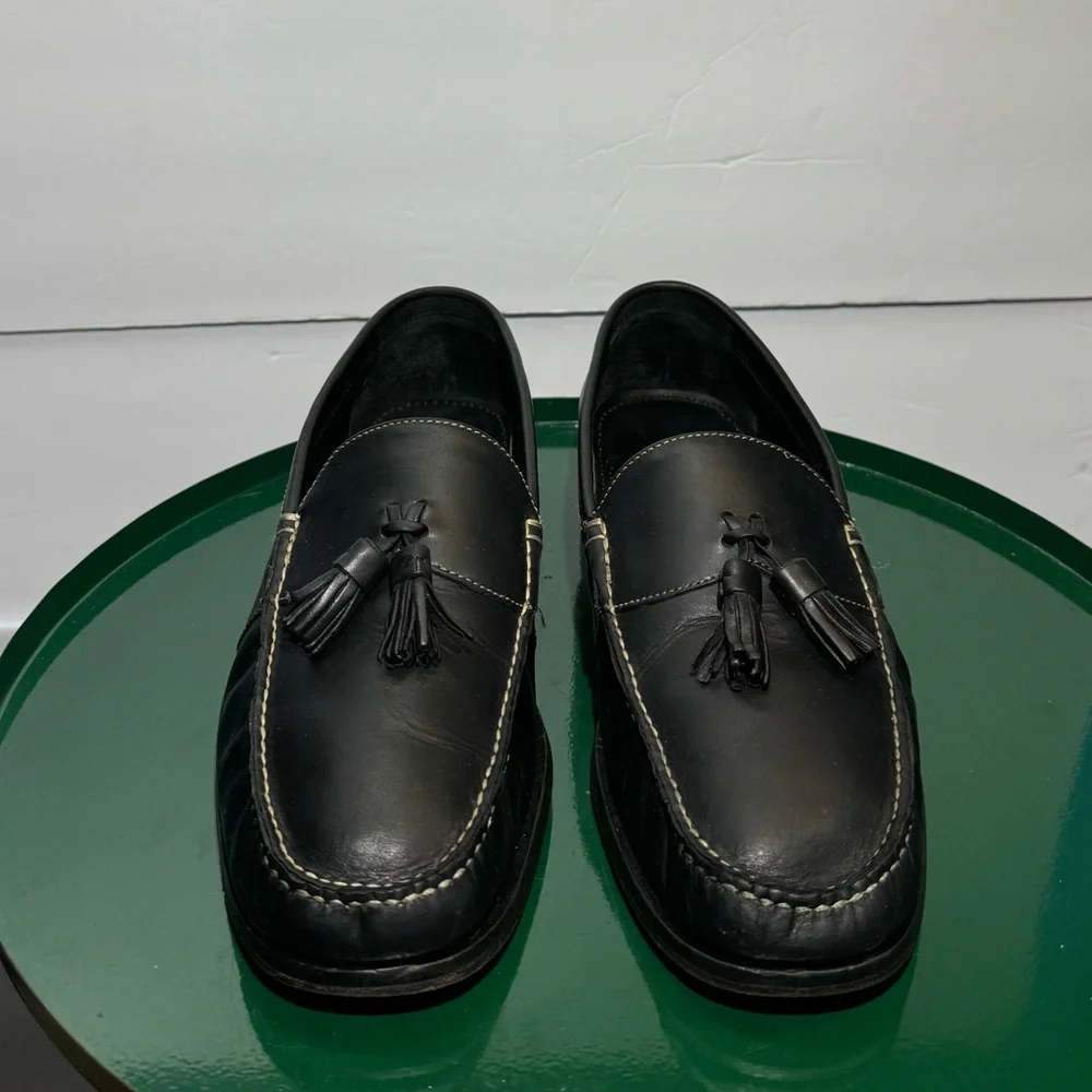 Cole Haan Country Black Leather Tasseled  Loafers 9.5M  C01943‎